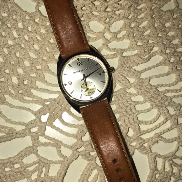 Michael Kors Watch - Picture 4 of 4